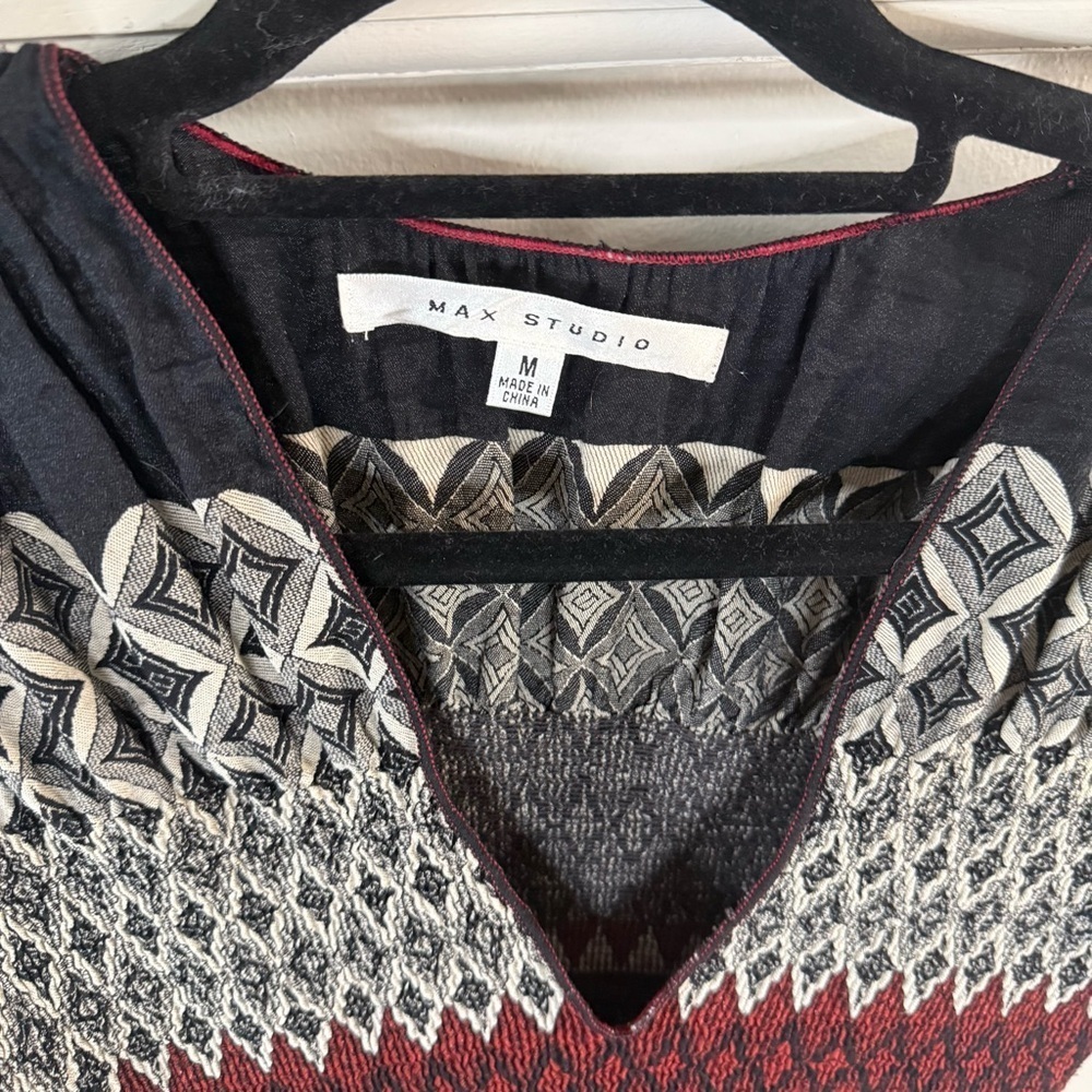 Max Studio Black Grey Red Burgundy Patterned Dress Cinch Waist V Neck - Picture 2 of 7